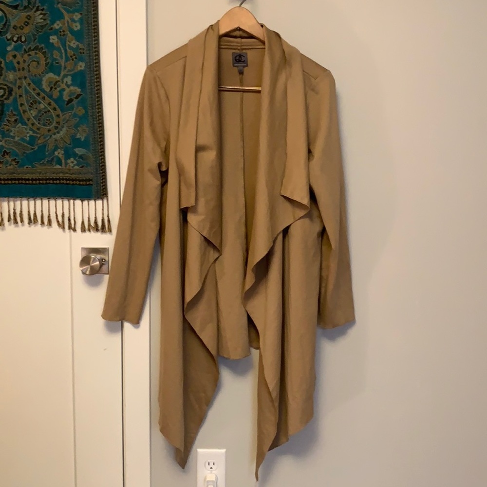 Queen Collection Tan Cardigan